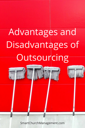 advantages and disadvantages of outsourcing business services